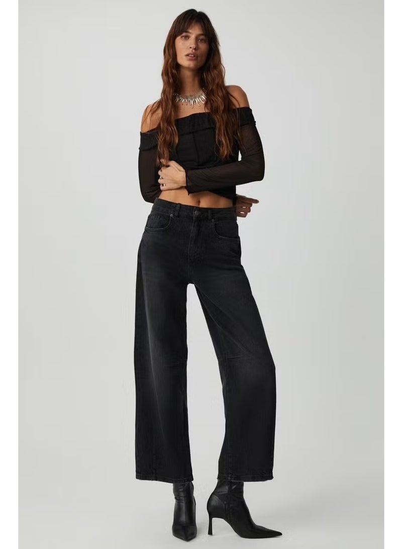 GRIMELANGE Nerys Women's Strapless Neck Open Shoulder Long Sleeve Slim Fit Black Blouse - Image 3